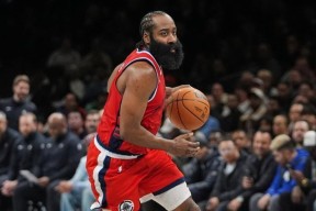 Kaiyun-哈登在DWG比赛中关键助攻，问鼎冠军引发热议！的简单介绍