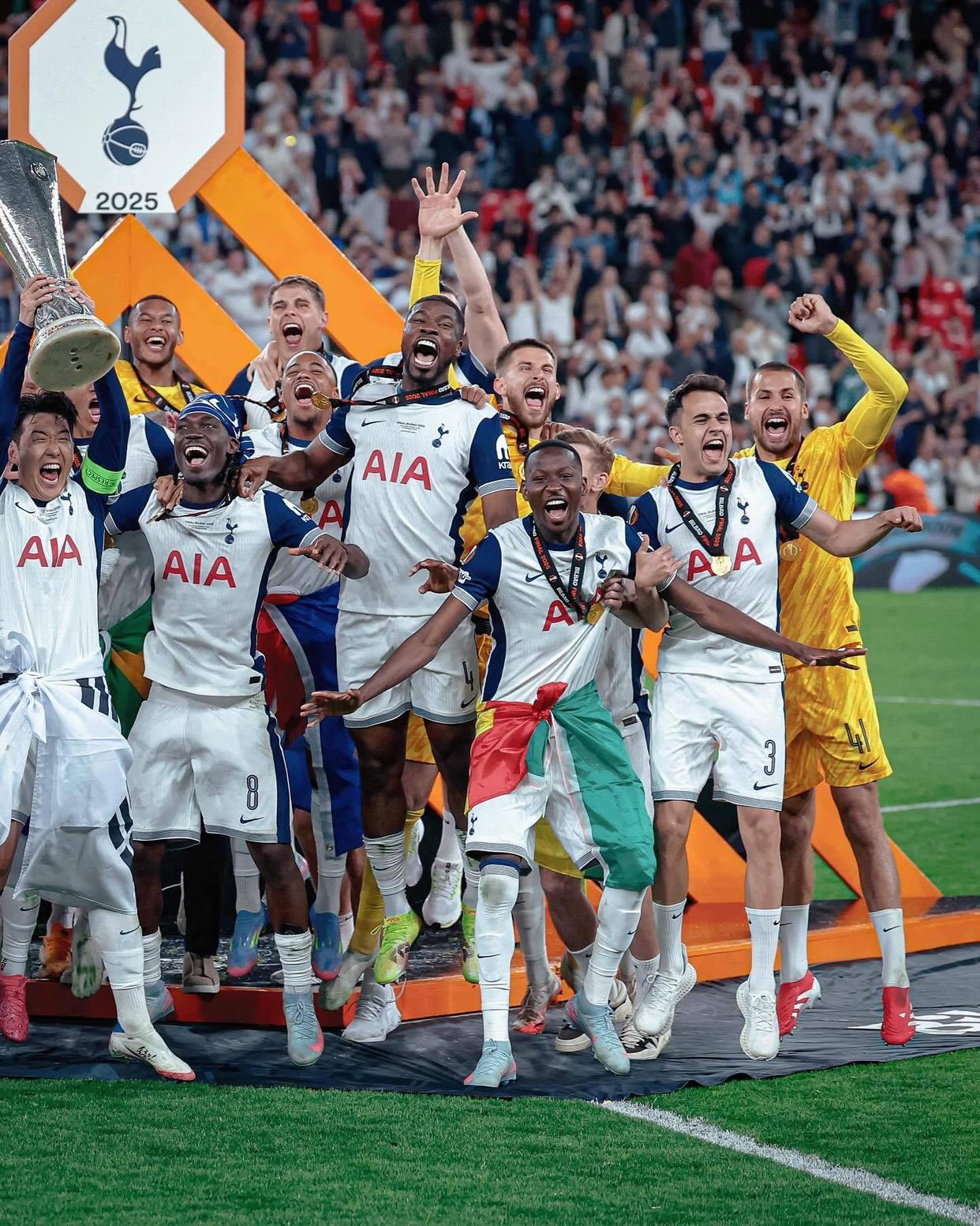 凯恩连续十二场比赛得分超过比分优势明显，曼联挑战极限！的简单介绍